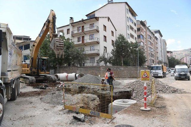 Muş’ta Yağmur Suyu Hatları Yenileniyor