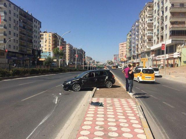 Diyarbakır’da Trafik Kazası: 2 Yaralı