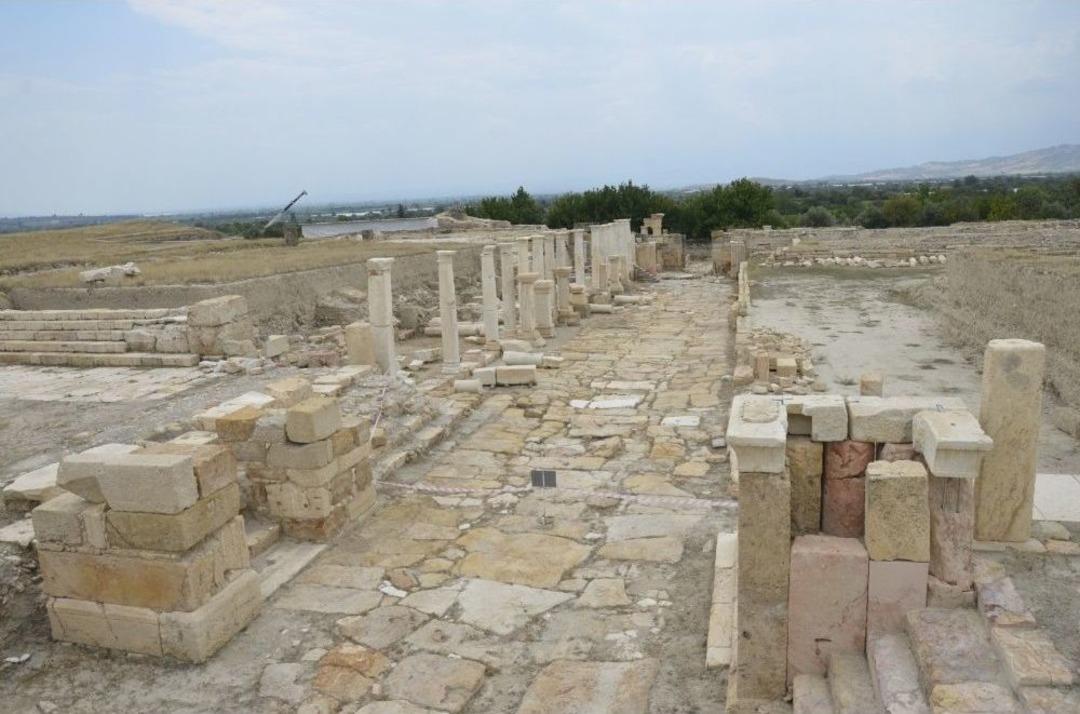 Tripolis İle Hierapolis Antik Kentleri Tarihi Turizm Yoluyla Tekrar Birbirine Bağlanacak
