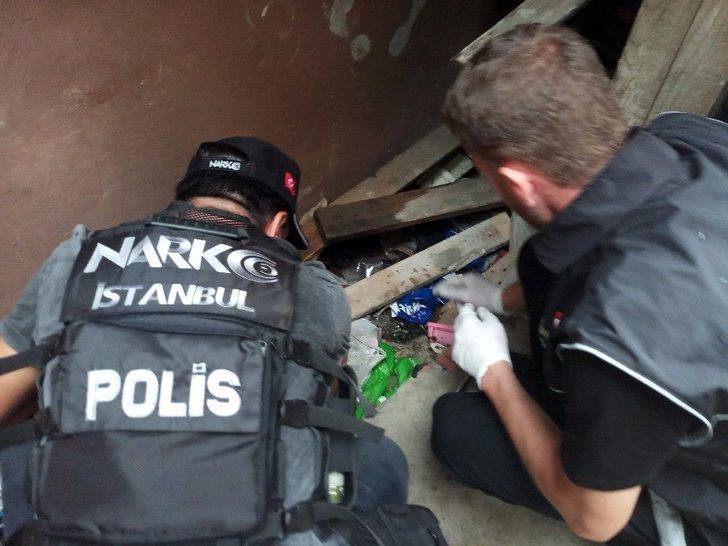Üsküdar’da Narkotim’lerden Uyuşturucu Operasyonu G4