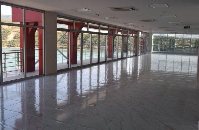 Tunceli’de 5 Yıldızlı Otel Konforundaki Öğretmenevi Tamamlandı