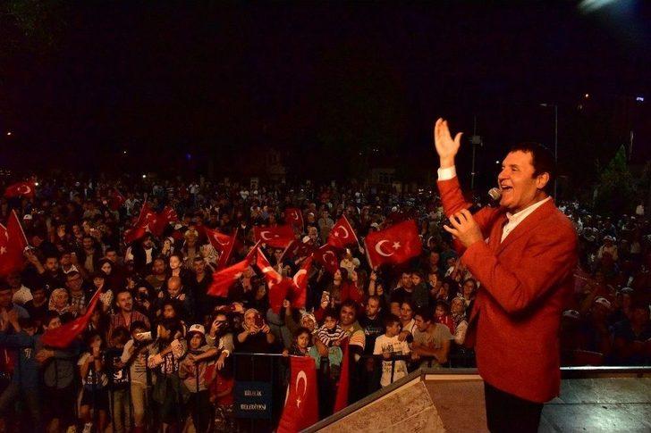 Bilecik’in Düşman İşgalinden Kurtuluşunun 96. Yıldönümü Mithat Körler Konseriyle Kutlandı G2
