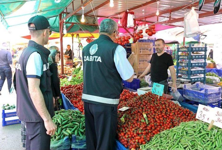 Buca’da Pazarlara Sıkı Denetim G4