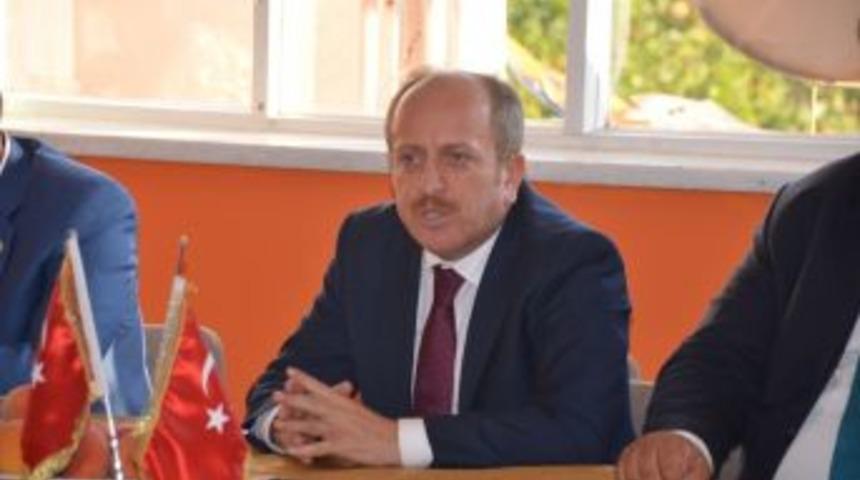 Ak Parti &Ccedil;orum İl Başkanı Mehmet Karadağ;