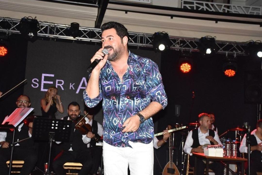 Serkan Kaya&rsquo;dan Tatilcilere Bayram Hediyesi