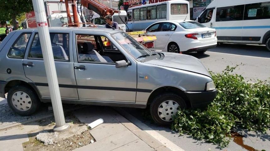 İstanbul&rsquo;dan &Ccedil;aldı, Sakarya&rsquo;da Yakalandı