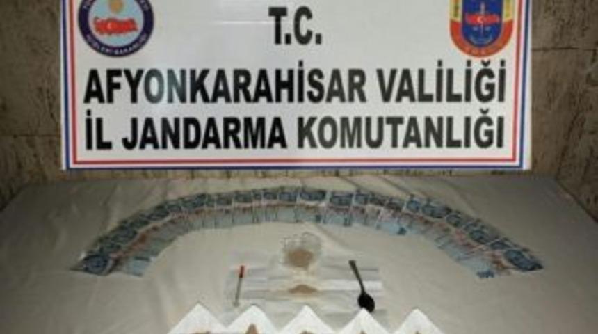 Ş&uuml;pheli Şahsın &Uuml;zerinden Eroin &Ccedil;ıktı