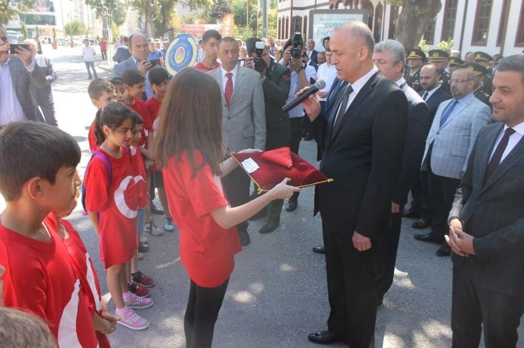 Atat&uuml;rk&rsquo;&uuml;n &Ccedil;ankırı&rsquo;ya Gelişinin 93. Yıl D&ouml;n&uuml;m&uuml; Kutlandı