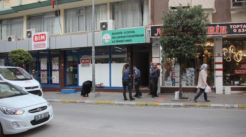 Kız &Ouml;ğrenci Yurdunda Patlama