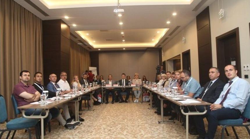 Sd&uuml; Ev Sahipliğinde Mekan Tasarım İlkeleri &Ccedil;alıştayı