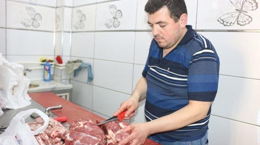 Kasaplar Bayramı Tatilsiz Ge&ccedil;irdi