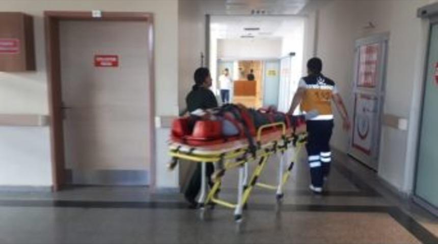 Otomobil Yayaya &Ccedil;arptı: 1 Yaralı