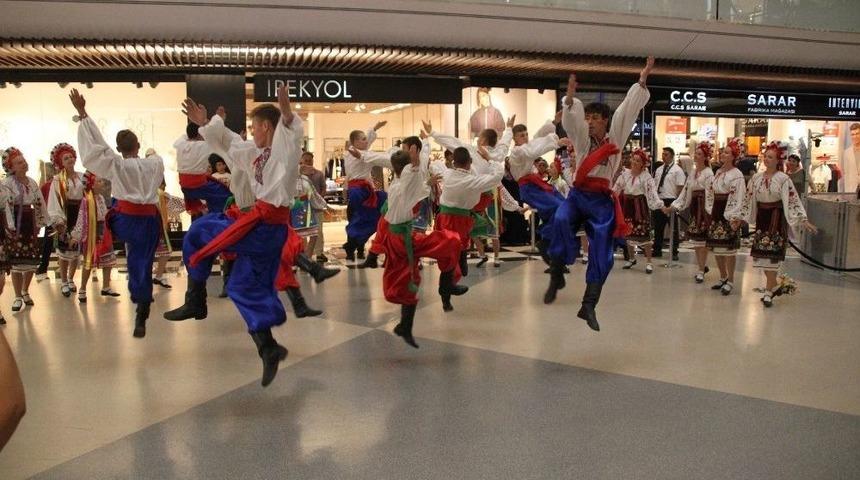 Ukrayna Halk Oyunları 67 Burda Avm&rsquo;de