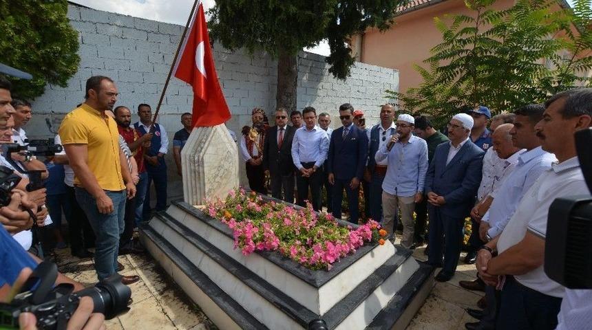 666. Tarihi Elmalı Yağlı Pehlivan G&uuml;reşleri Dualarla Başladı.