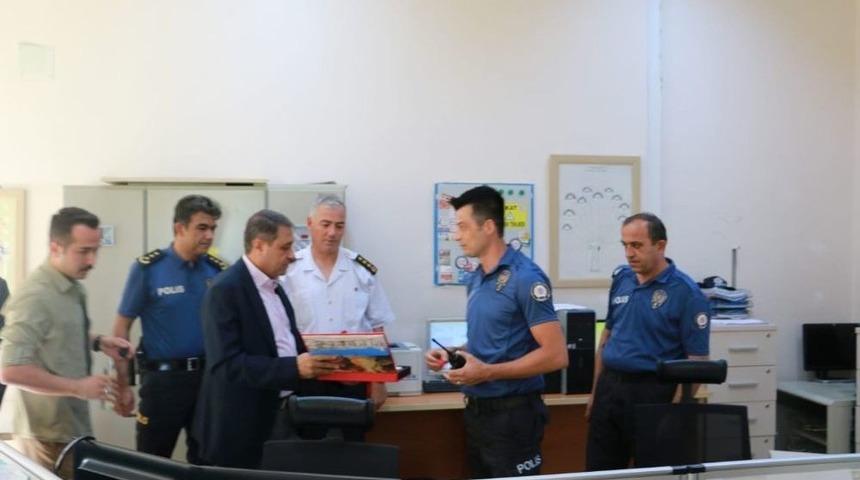 Vali Şıldak Bayram Ziyaretlerinde Ve Denetimlerde Bulundu