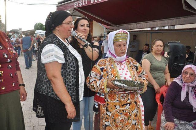 Geleneksel Bayramlar Soğukpınar’da Yaşatılıyor