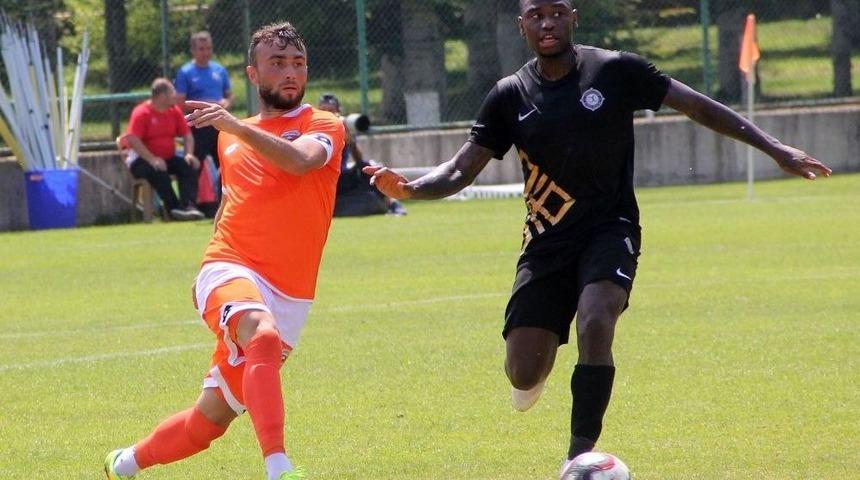 Adanaspor Hazırlık Maçında Osmanlıspor’la 0-0 Berabere Kaldı