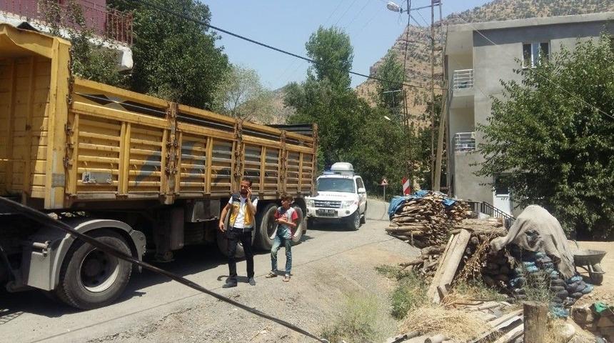 Arızalanan Tır Uzun Araç Kuyruklarına Neden Oldu