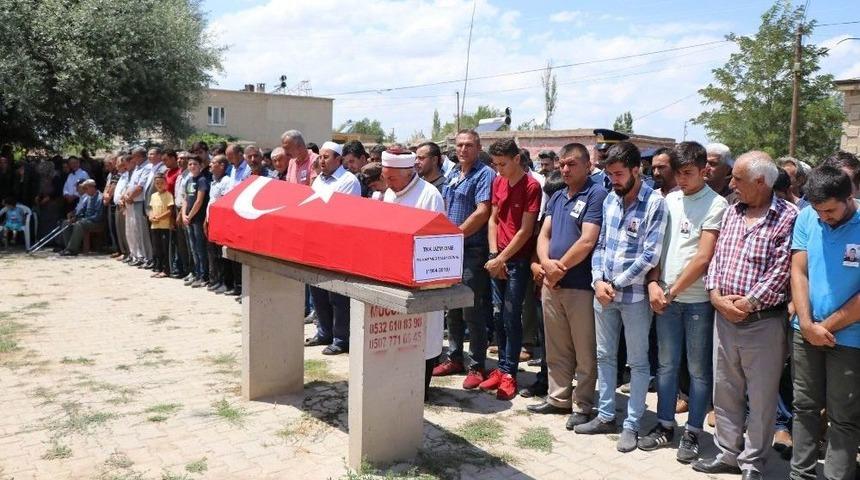 Trafik Kazasında Hayatını Kaybeden Uzman Onbaşı Son Yolculuğuna Uğurlandı