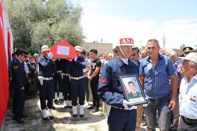 Trafik Kazasında Hayatını Kaybeden Uzman Onbaşı Son Yolculuğuna Uğurlandı