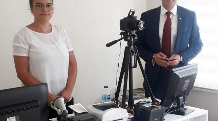 Ayvalık&rsquo;ta, Yunanistan İ&ccedil;in Vize Başvuruları T&uuml;m Hızıyla S&uuml;r&uuml;yor