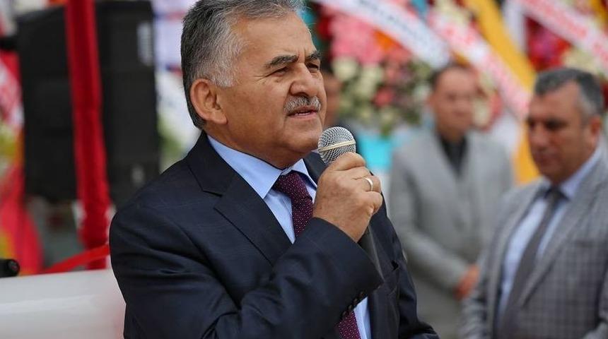 Başkan B&uuml;y&uuml;kkılı&ccedil;: "b&ouml;lgemizde A&ccedil;ılan İşyerleri B&uuml;y&uuml;menin, Gelişmenin Ve Ticaret Hacminin Bir İfadesidir"