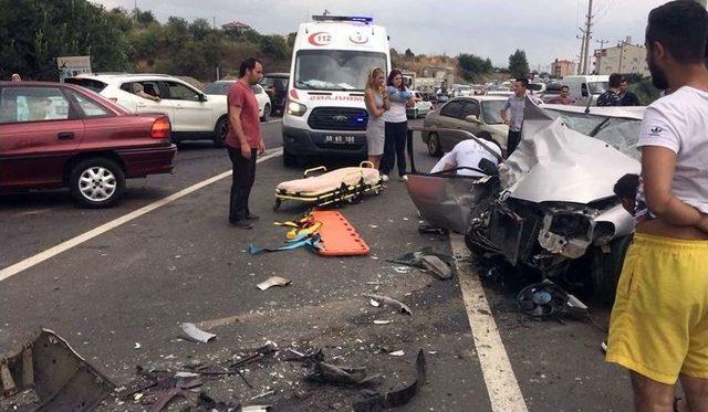 Tekirdağ’da Şiddetli Yağış Kaza Getirdi: 1 Ölü, 4 Yaralı