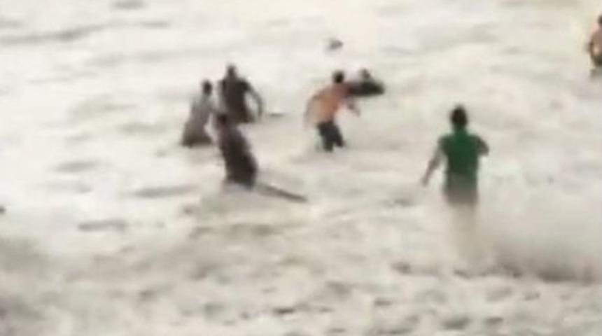 İddia Üzerine Girdiği Denizden Boğulmaktan Son Anda Kurtarıldı