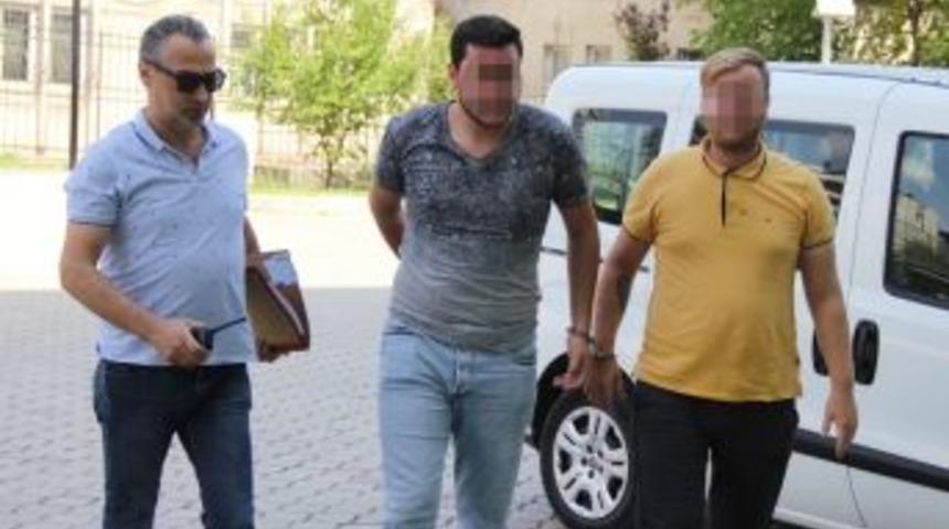 Cep Telefonu Gaspı İddiasına 2 G&ouml;zaltı