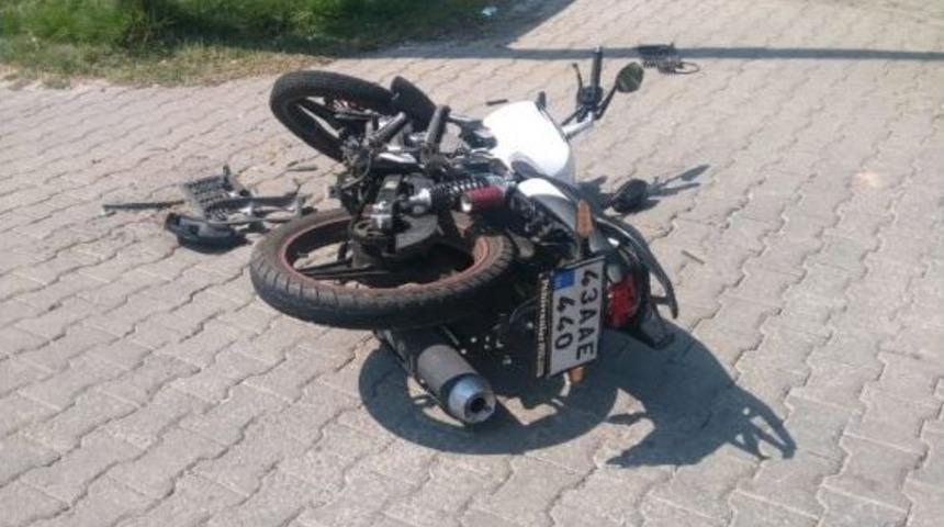 Gediz&rsquo;de Trafik Kazası; 1 Yaralı