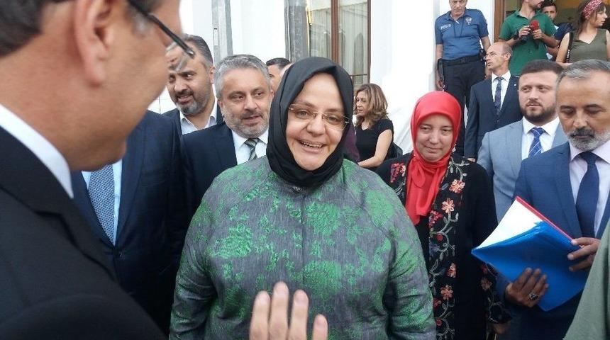 Bakan Sel&ccedil;uk, Bursa&rsquo;da