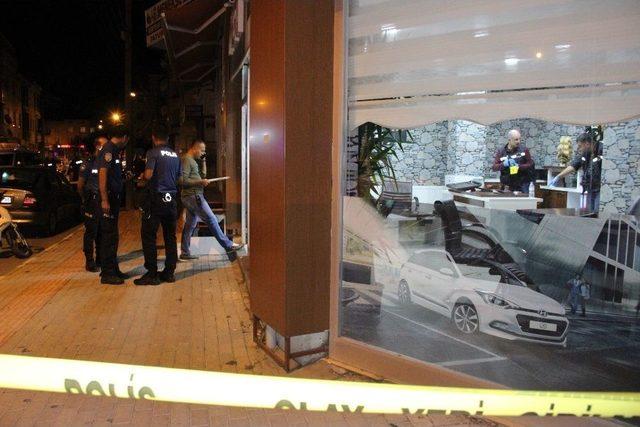 Karaman’da ’rent A Car’ Dükkanına Pompalı Tüfekle Saldırı: 1 Yaralı