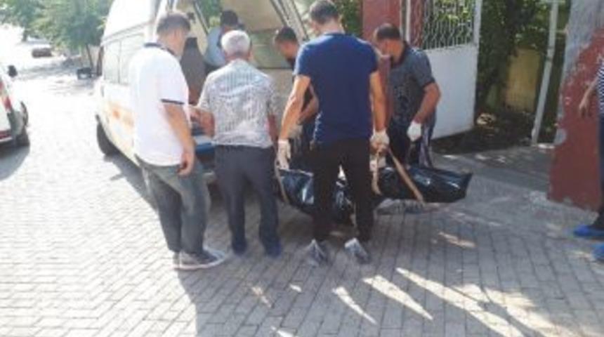 İnşaat İş&ccedil;isi Evinde &Ouml;l&uuml; Bulundu