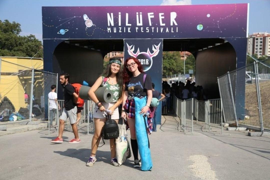 Nil&uuml;fer M&uuml;zik Festivali&rsquo;ne Coşkulu A&ccedil;ılış