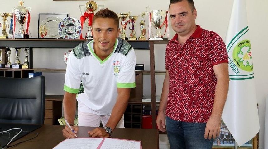 Tecr&uuml;beli Oyun Kurucu Yeşil-beyazlı Kul&uuml;pte