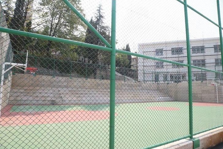 Bursa Merkez Anadolu İmamatip Lisesi Yeni Binalarıyla Yeni Eğitim Dönemine Hazırlanıyor G5