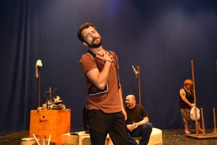 Şehir Tiyatrosu Yeni Sezona Gün Sayıyor G3