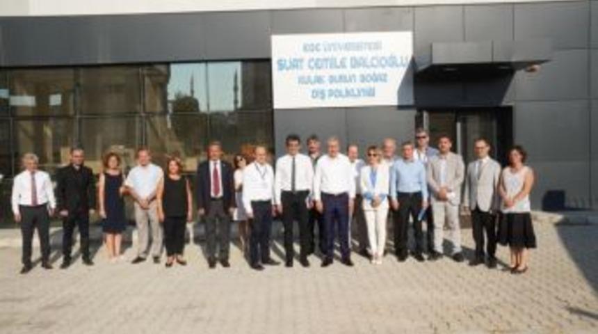 Eü Karşıyaka Yerleşkesi Sağlık Hizmeti Ve Eğitim İçin Gün Sayıyor