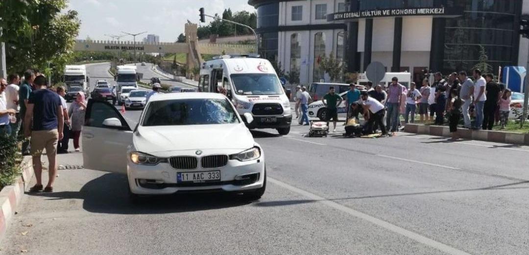 Otomobil S&uuml;r&uuml;c&uuml;s&uuml; Yayaya &Ccedil;arparak Ağır Yaraladı