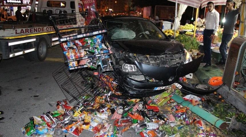 Üzerlerine Gelen Otomobilden Son Anda Kaçarak Kurtuldular