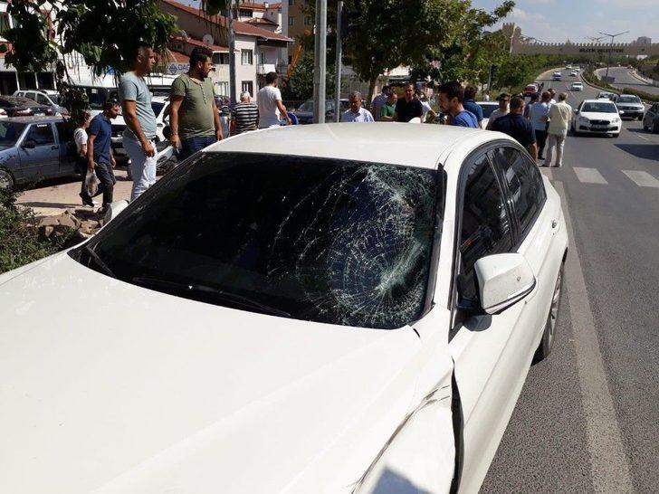 Otomobil Sürücüsü Yayaya Çarparak Ağır Yaraladı G4