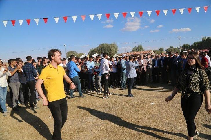 Başkan Çelik, Uluslararası Uzunyayla Çerkez Kültür Festivali’nde Birlik Beraberlik Vurgusu Yaptı G3