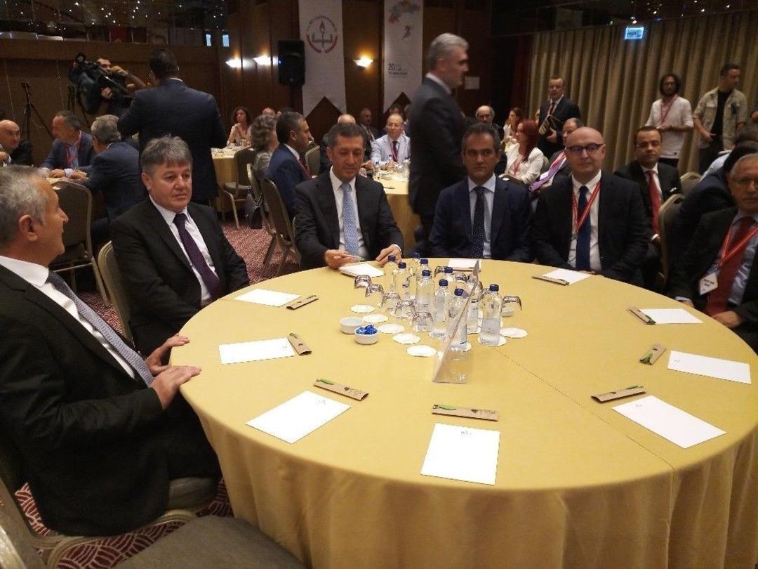 Milli Eğitim Bakanı Sel&ccedil;uk: &ldquo;eğitimde Kıyameti Koparmamız Lazım&rdquo;