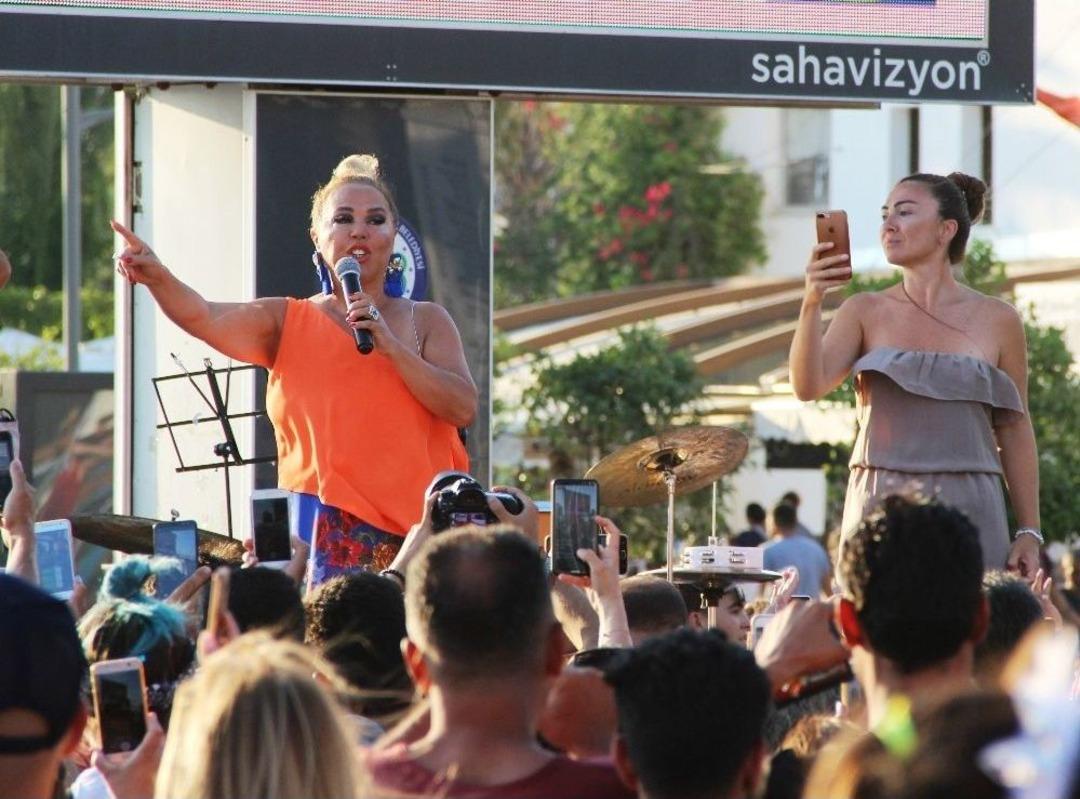 Safiye Soyman: &ldquo;t&uuml;rkiye&rsquo;deki Engelli Bireylerin Şartları İyileştirilsin&rdquo;