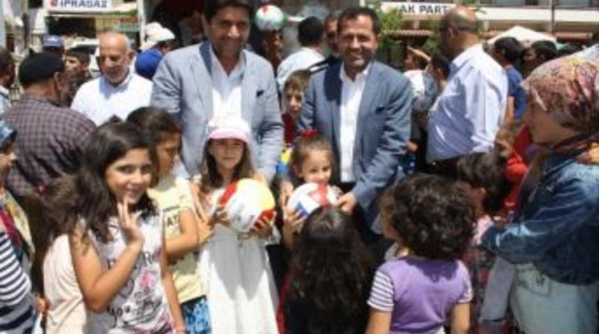 Derbent&rsquo;te &Ccedil;ocuklar Bayram Sevinci Yaşadı