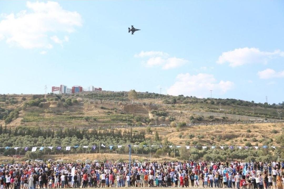 Solo T&uuml;rk&rsquo;ten Muhteşem G&ouml;steri