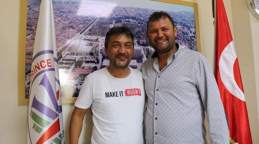 Bacanakların B&ouml;brek Kardeşliği