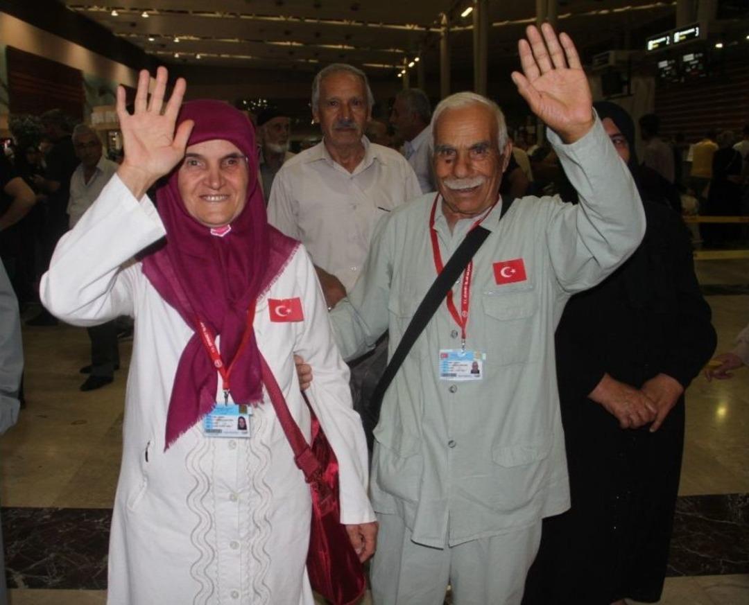 Elazığ&rsquo;dan İlk Hac Kafilesi Yola &Ccedil;ıktı