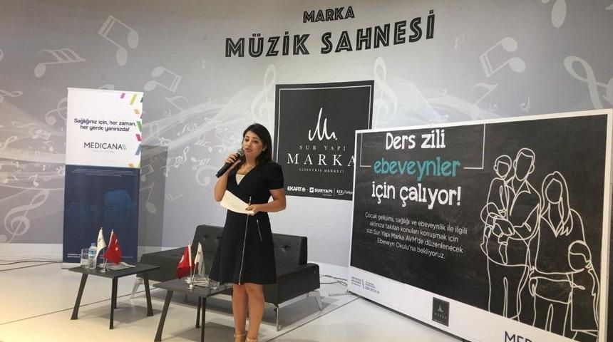 Ebeveyn Okulunda Konu Teknoloji Bağımlılığı