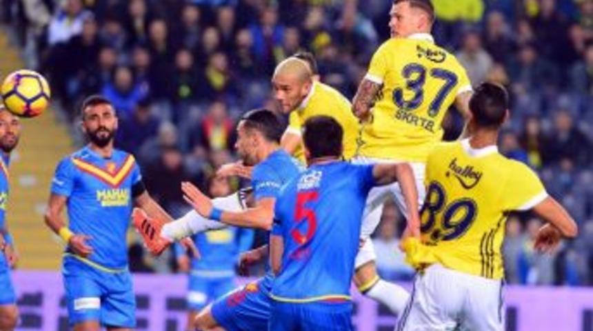 Fenerbahçe, Göztepe Karşısında Galibiyet Arıyor